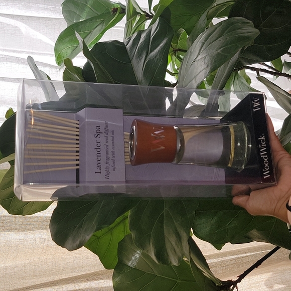 WoodWick Lavender Spa Reed Diffuser - Picture 2 of 6